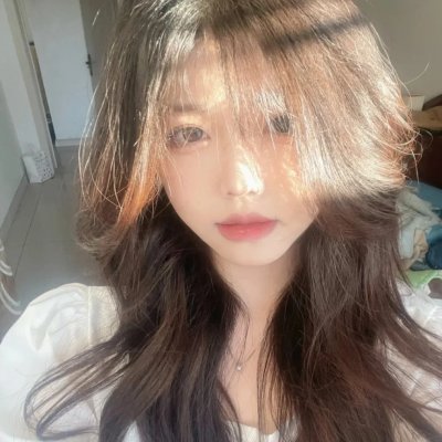 地板下的小矮人